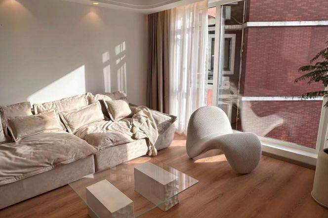 Spacious 2BR Apartment near Xintiandi Metro with Green View (L1/L10/L13/L14)