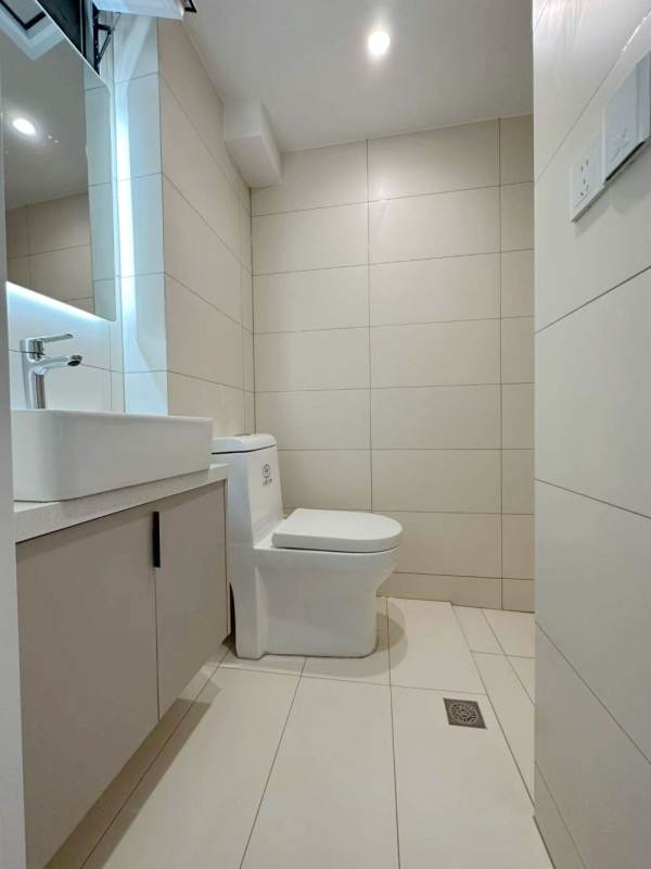Housing image — Bathroom