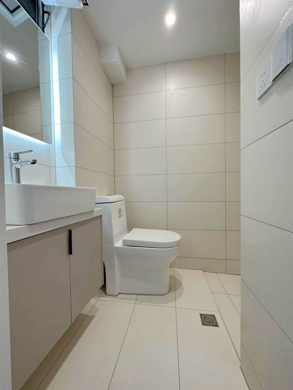 Housing image — Bathroom