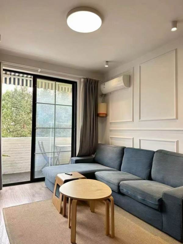 Housing image — Living Room