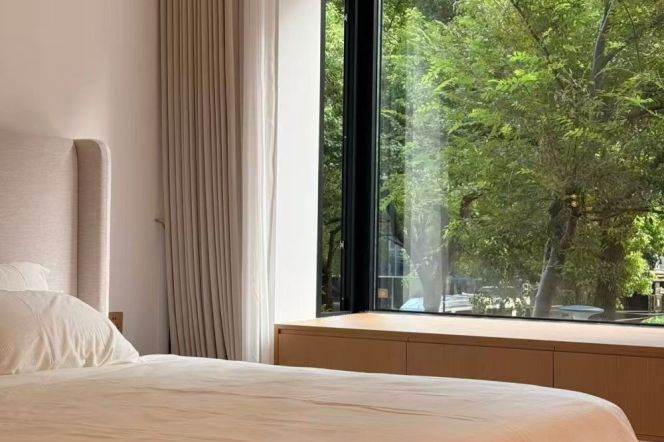 4BR Apartment near Zhongshan Park with Green View