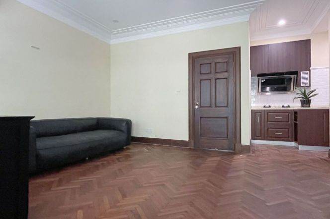 1BR Apartment near Hongqiao Rd Metro