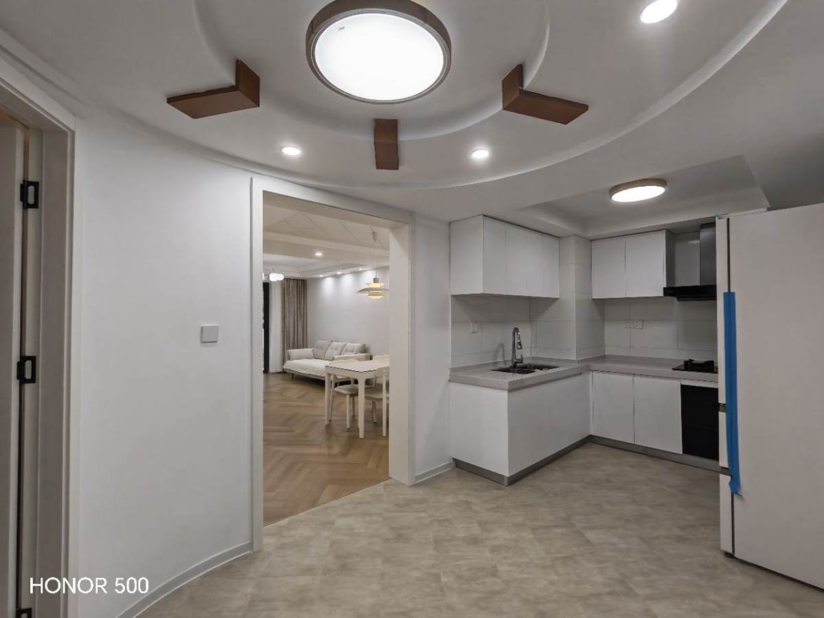 Housing image — Kitchen