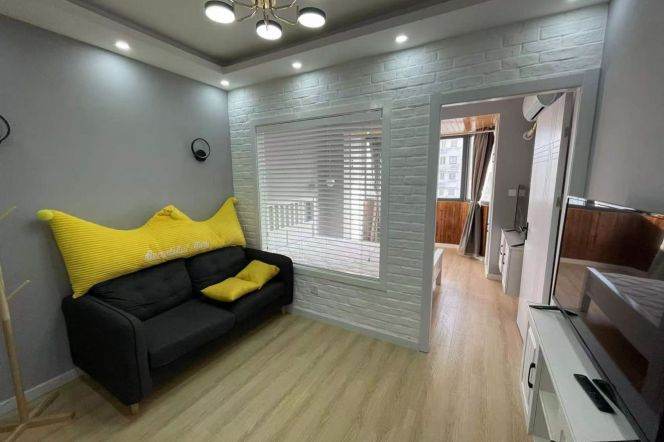 2BR Apartment in Gubei (L2/L3/L4)