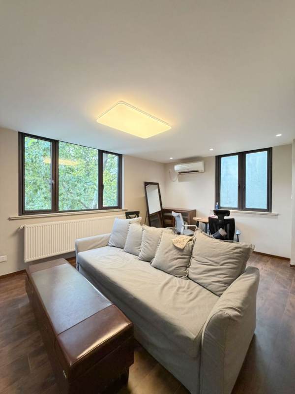 Housing image — Living Room