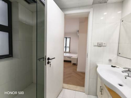 Housing image — Bathroom