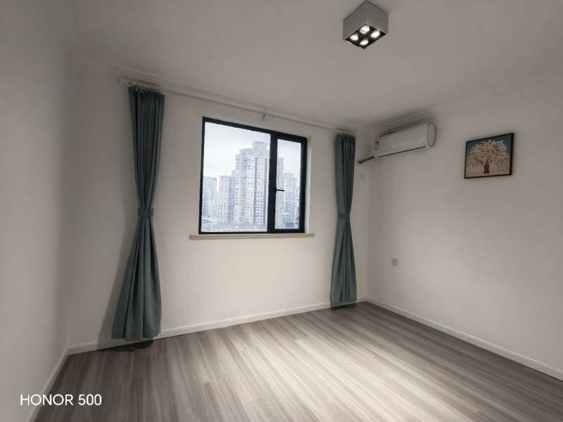 Housing image — Kitchen