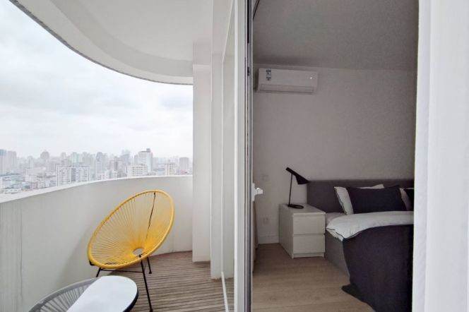 High-Floor 2BR Apartment near Xintiandi (L9/L10/L13)