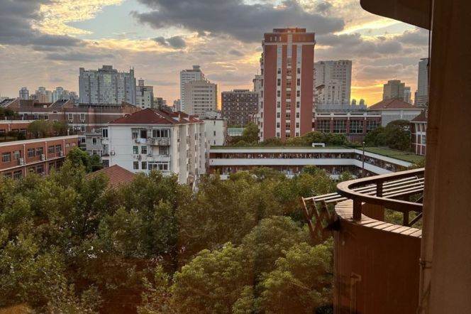 Spacious 2BR Apartment near Xintiandi Metro with Green View (L1/L10/L13/L14)