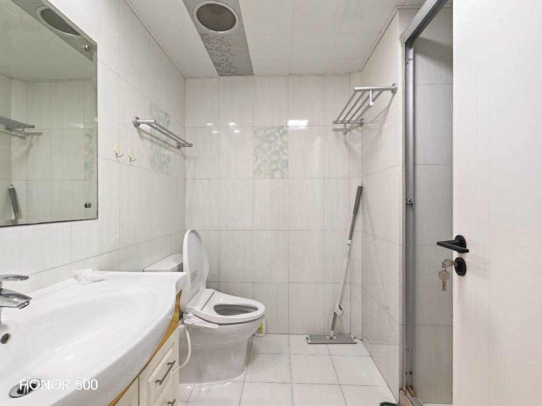 Housing image — Bathroom
