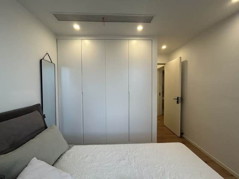 Housing image — Bedroom