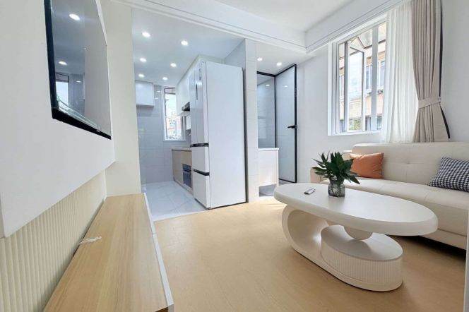 1BR Apartment in Gubei with Green View (L2/L15)