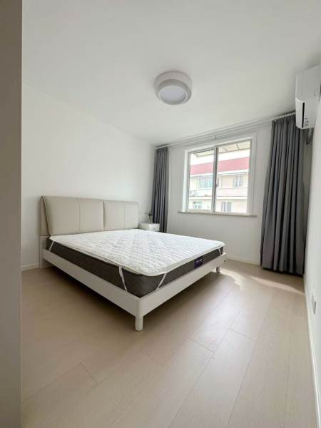 Housing image — Bedroom
