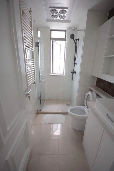 Housing image — Bathroom