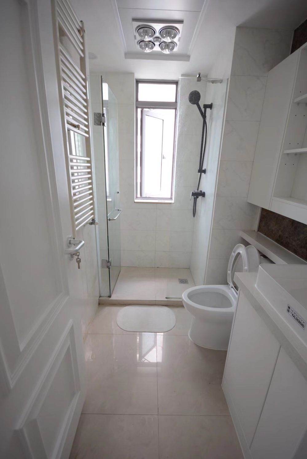 Housing image — Bathroom