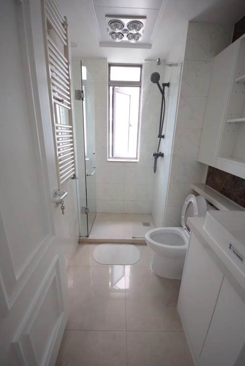 Housing image — Bathroom