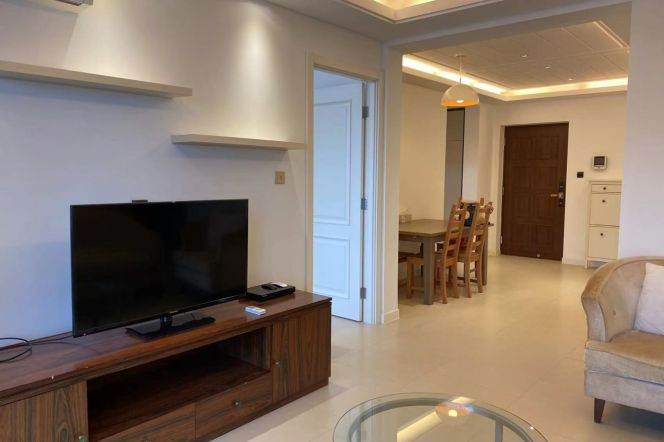 High-Floor 3BR Apartment near East China Normal University Zhongshan Bei Lu Campus (L7)