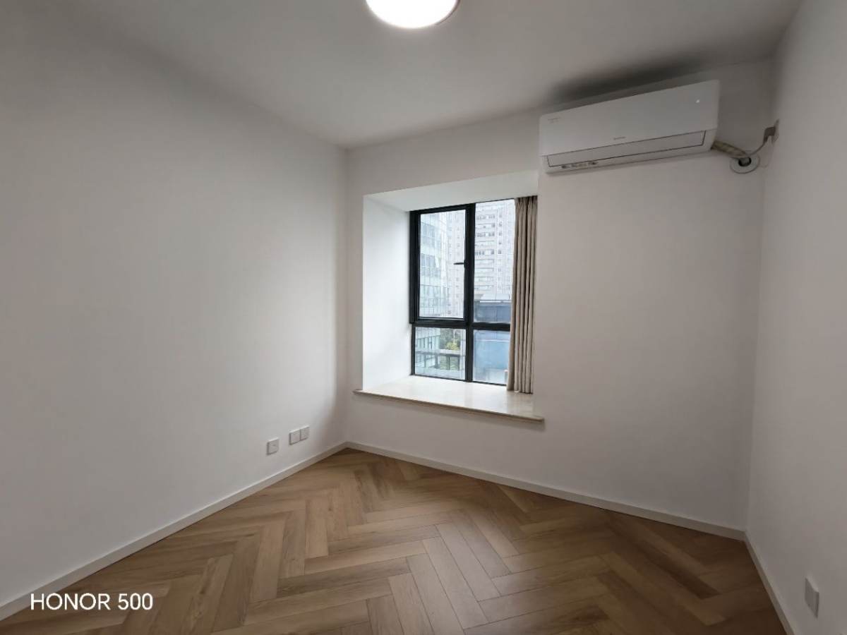 Housing image — Bedroom