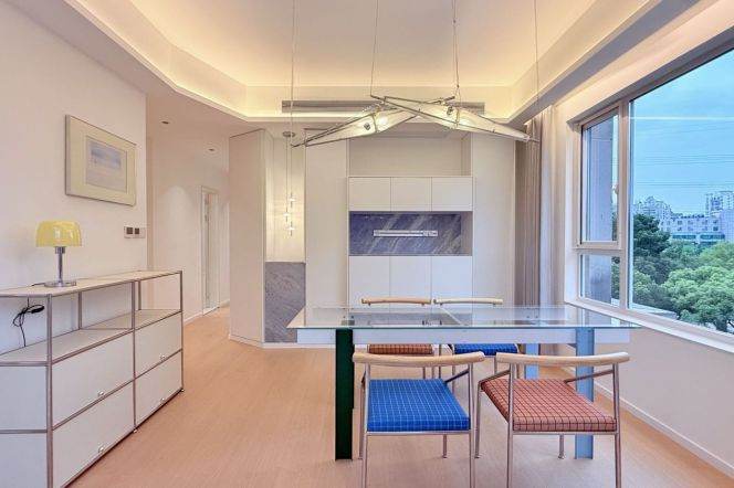 Spacious 3BR Apartment in Gubei