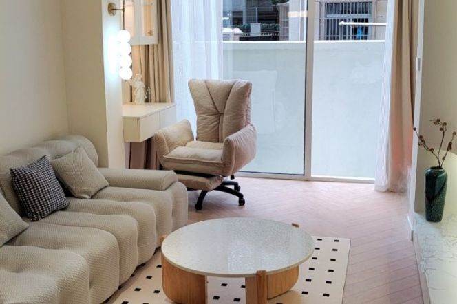 1BR Lane House in Jing'an with Terrace