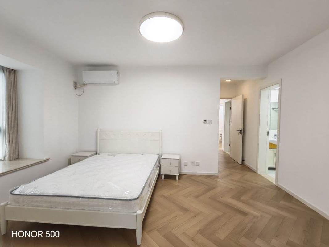 Housing image — Bedroom