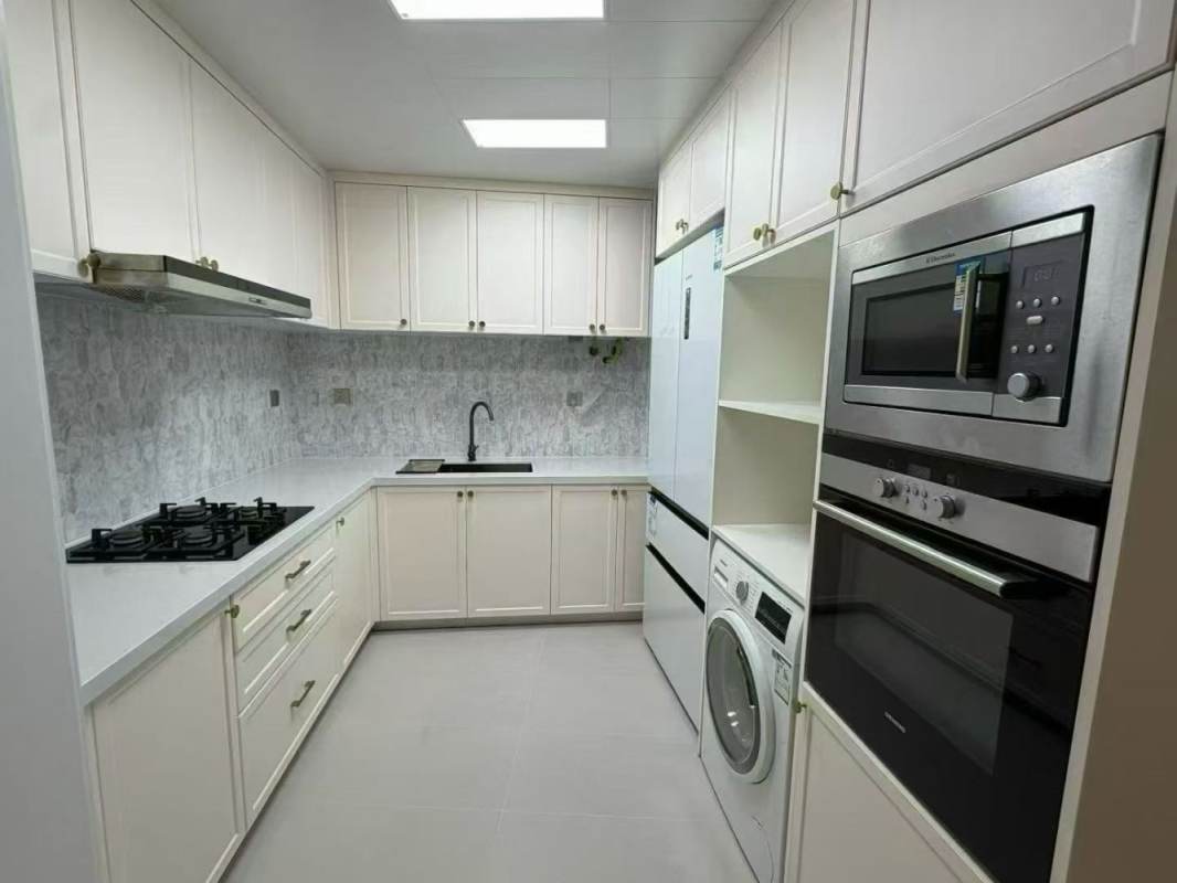 Housing image — Kitchen