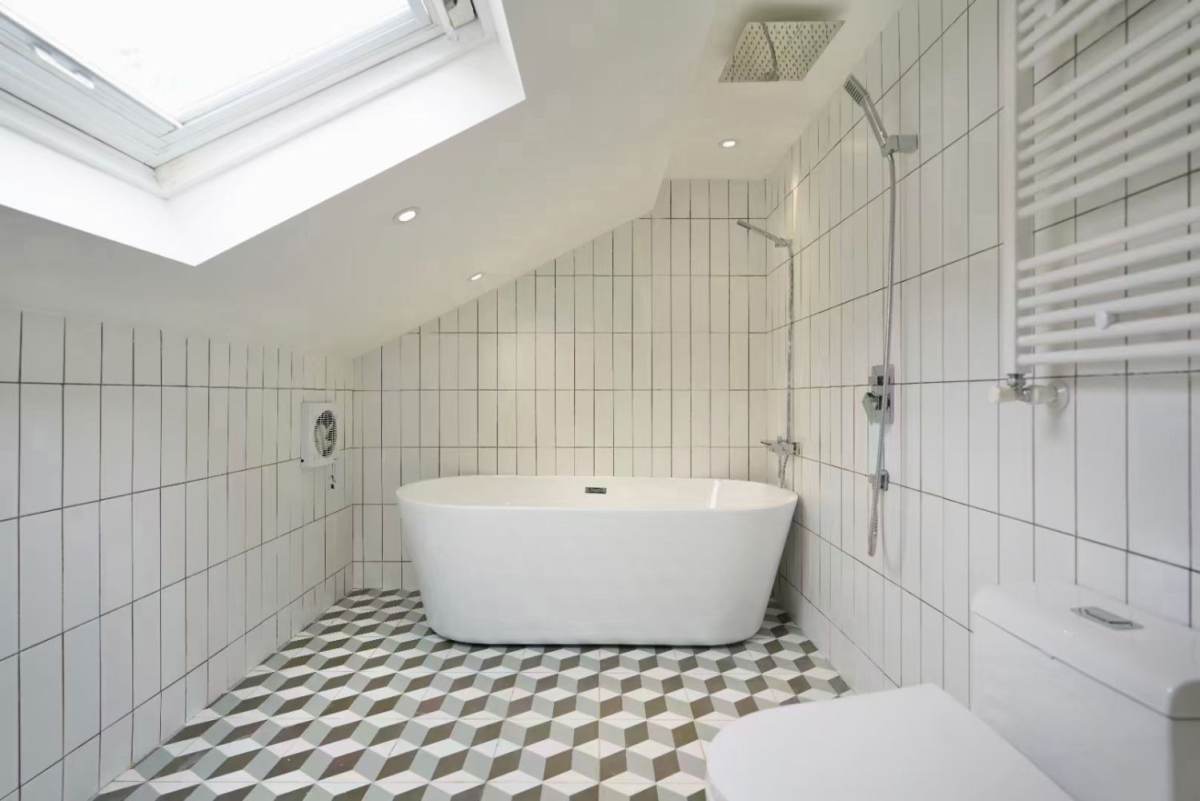 Housing image — Bathroom