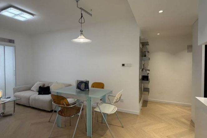2BR Apartment in Old Xuhui (L10/L11)