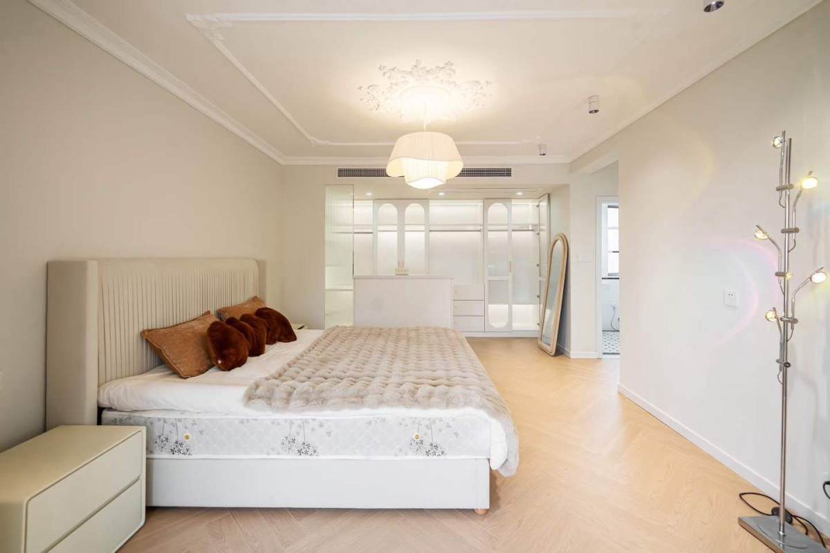 Housing image — Bedroom