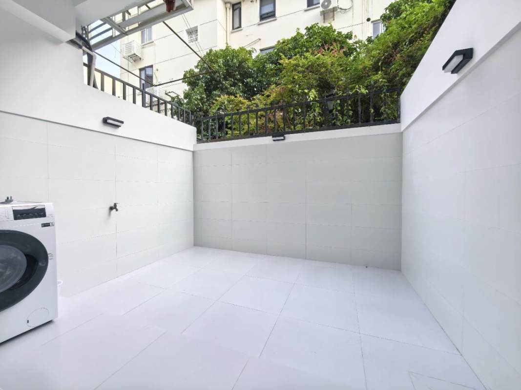 Housing image — Terrace