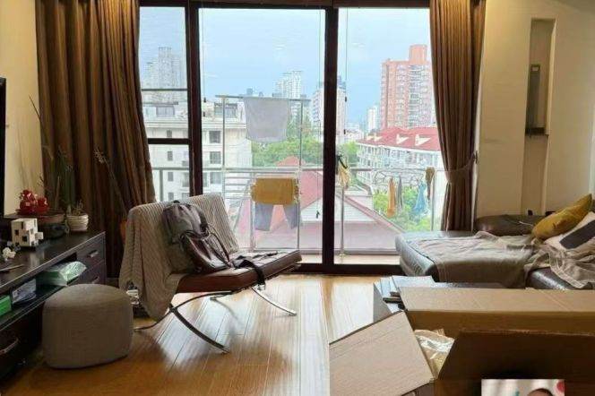 3BR Apartment near Jiaotong University Metro (L10/L11)