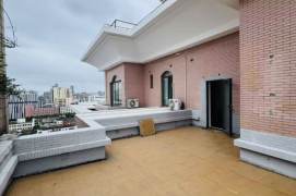2BR Apartment near Dong'an Rd Metro with Outstanding View (L4/L7)