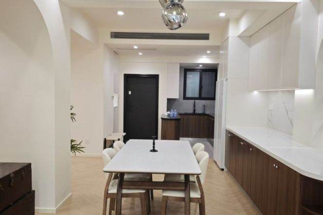 4BR Apartment in Old Xuhui (L1/L10)