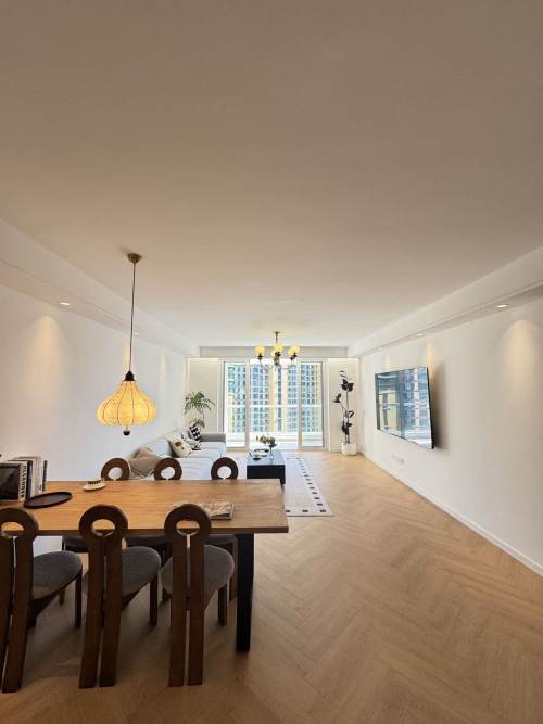 Housing image — Living Room