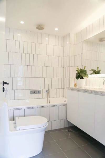 Housing image — Bathroom