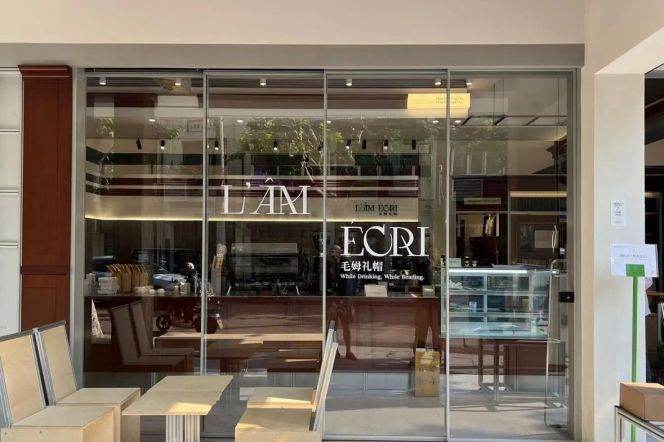 Spacious Studio Commercial Space in Old Xuhui (L1/L7/L9/L10)