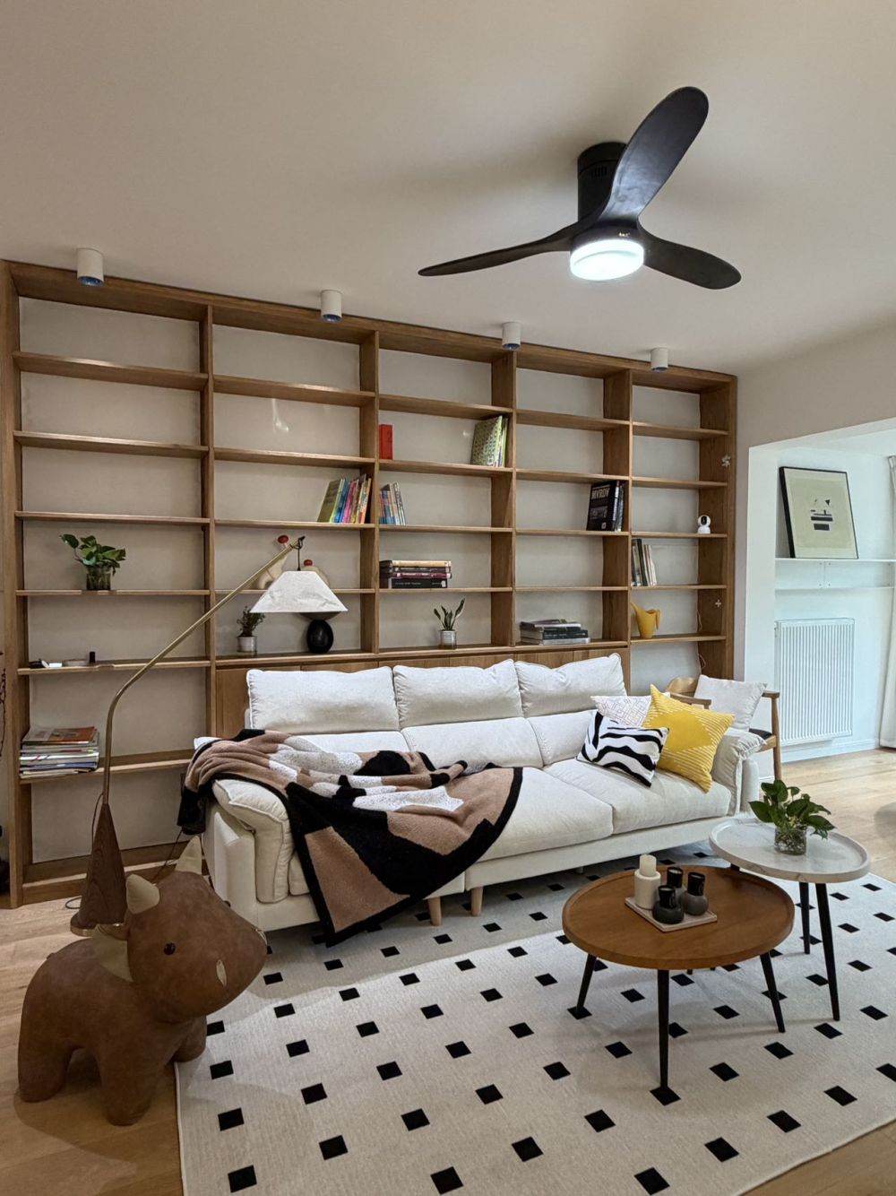 Housing image — Living Room