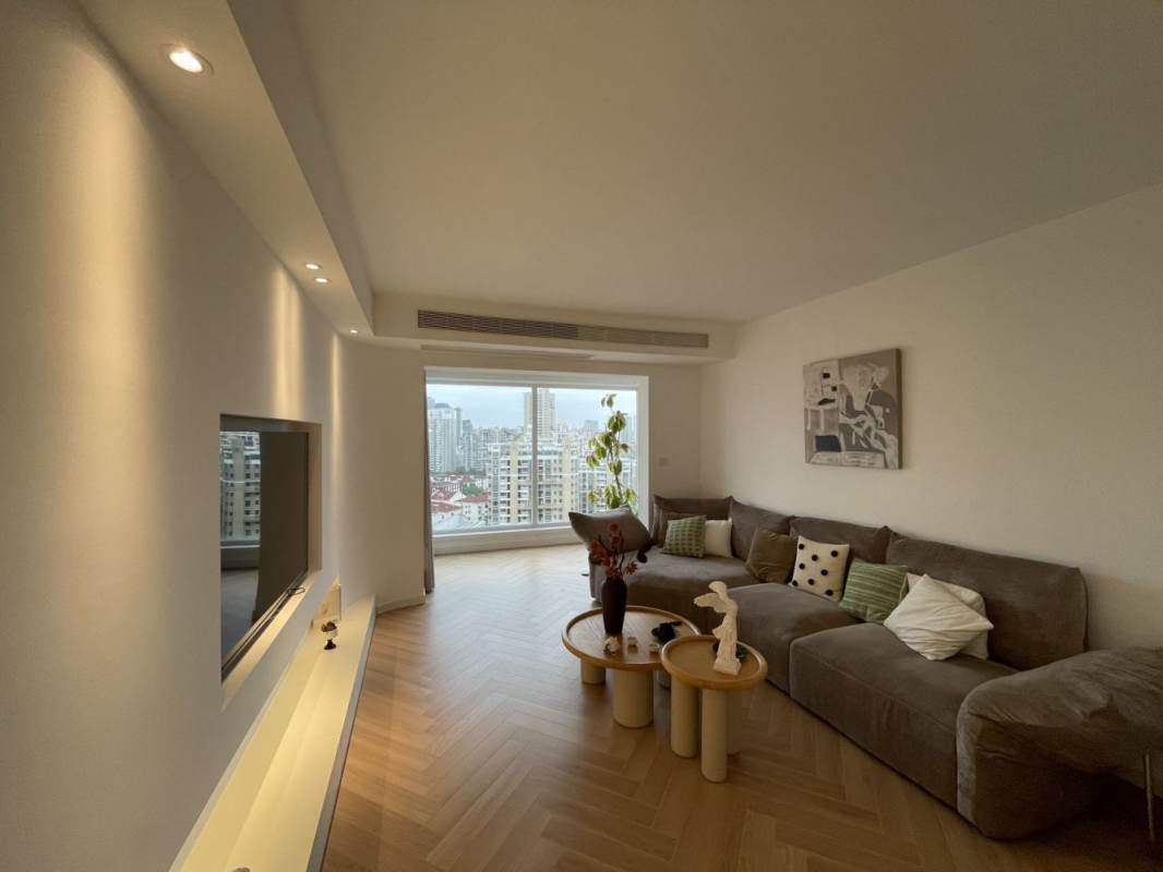 Housing image — Living Room