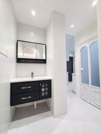 Housing image — Bathroom