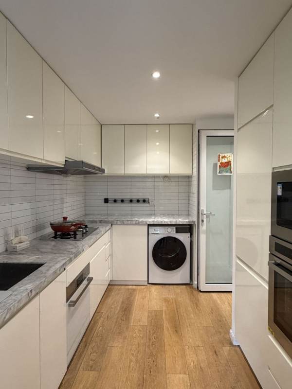 Housing image — Kitchen
