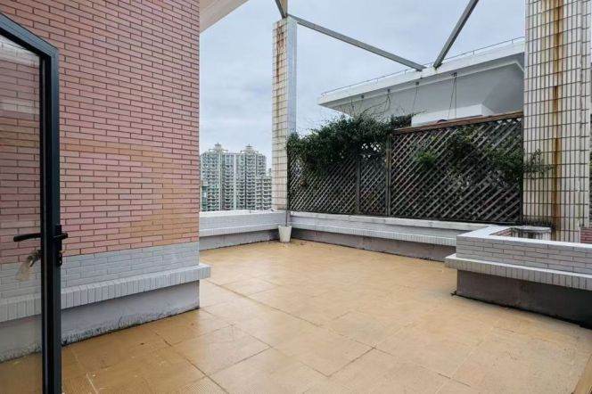 2BR Apartment near Dong'an Rd Metro with Outstanding View (L4/L7)