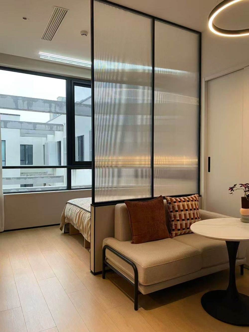 Housing image — Living Room