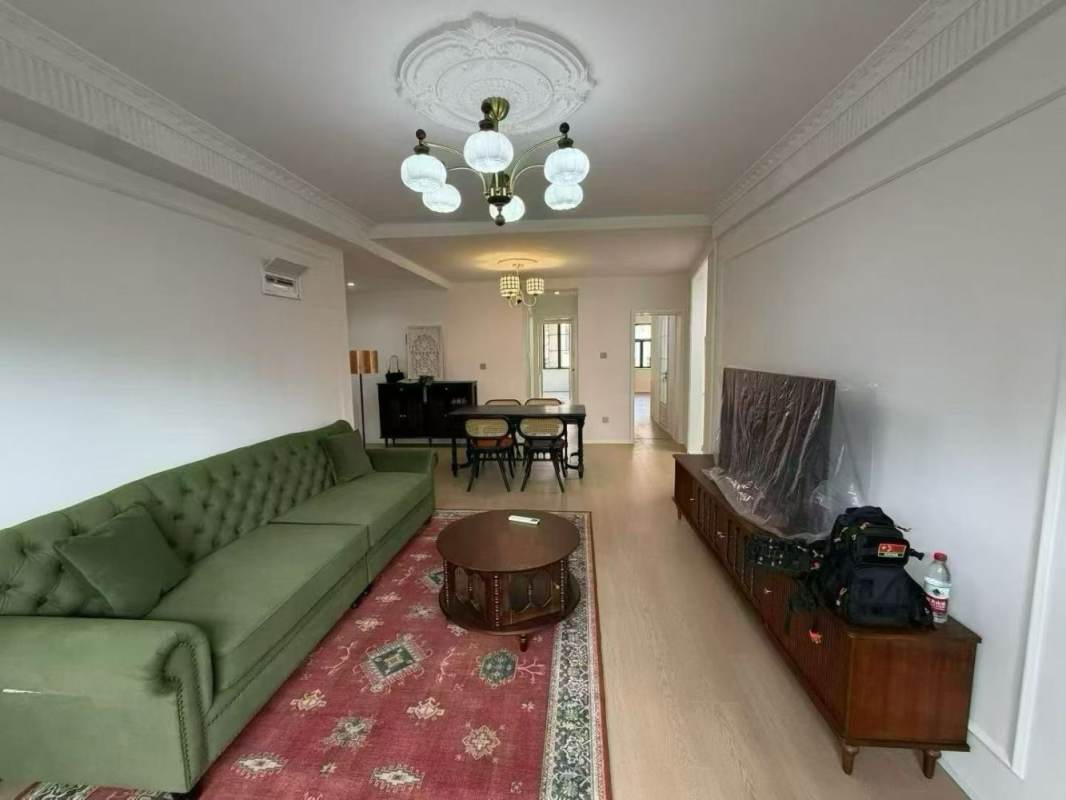 Housing image — Living Room