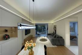 Spacious 2BR Apartment near Zhongshan Park with Floor-to-Ceiling Windows (L2/L3/L4)