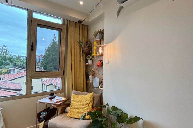 1BR Apartment in Old Xuhui (L1/L7)