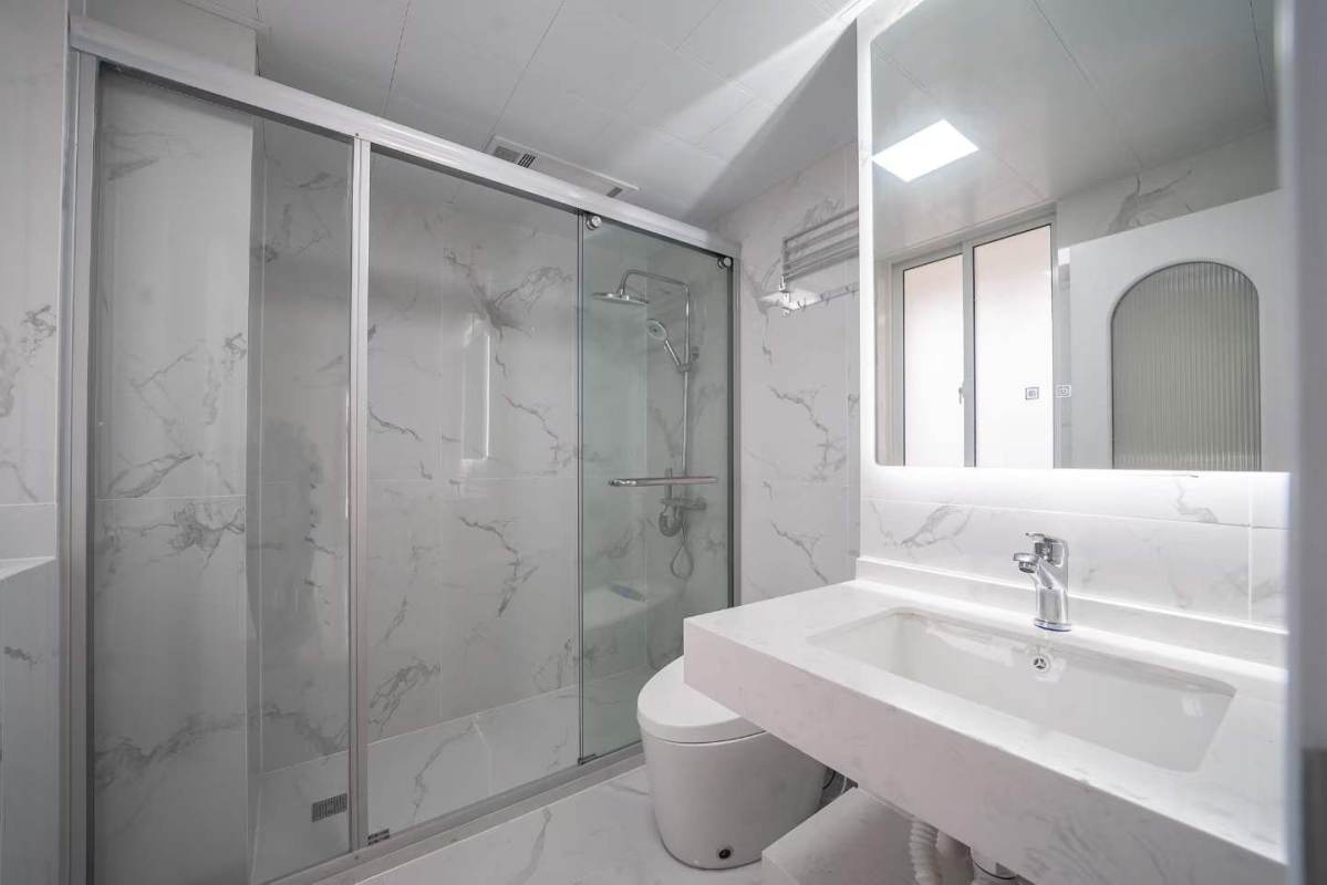 Housing image — Bathroom