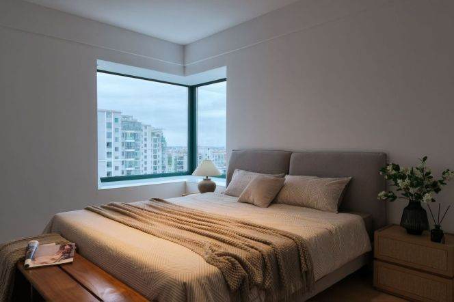 3BR Apartment in Gubei with Floor-to-Ceiling Windows (L2)