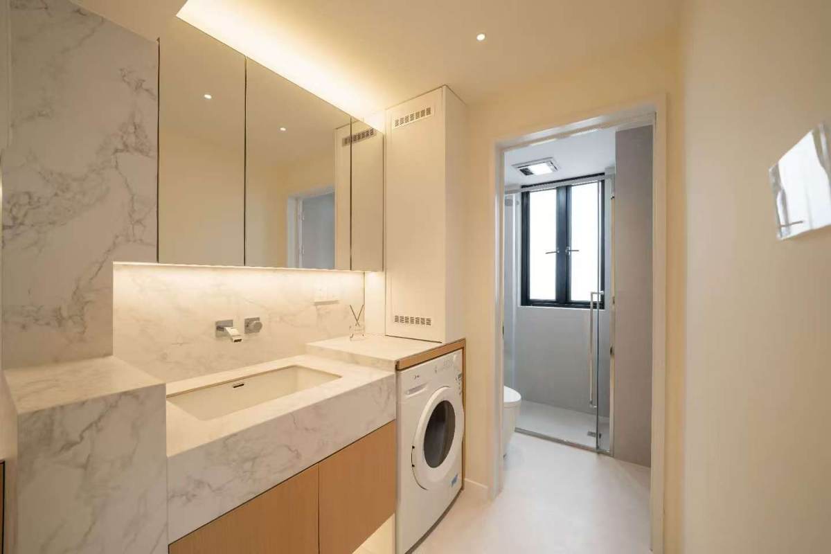 Housing image — Bathroom