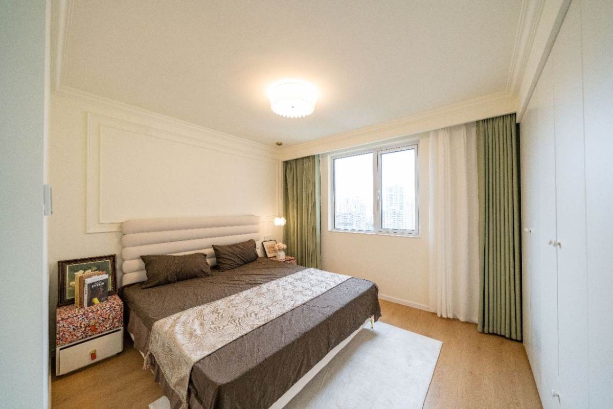 Housing image — Bedroom