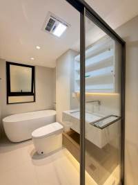 Housing image — Bathroom